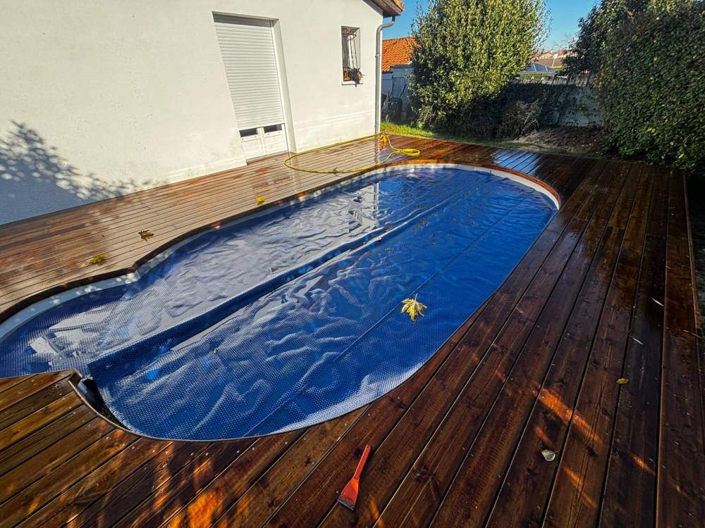 Terrasse en Pin avec piscine